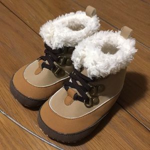 Oshkosh B’gosh Baby Boots Size 3